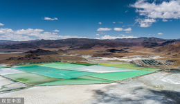 天齐锂业遇上赣锋锂业，谁是真正的“锂王”？