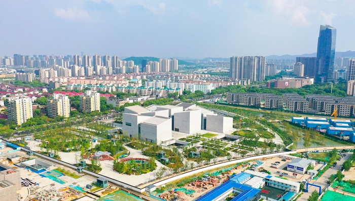 经济增长,宏观政策