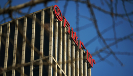 王健林还没退休，王思聪先退出了