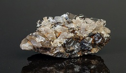 半年下跌超五成，錫價創(chuàng)年內(nèi)新低