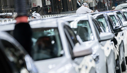 新勢(shì)力8月巨變：理想腰斬，問(wèn)界過(guò)萬(wàn)，蔚來(lái)回前三