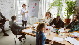 釘釘和企微之后，飛書如何才能夾縫生長？