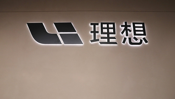 理想ONE升级换代突然降价两万元，车主以涉嫌消费欺诈发起集体投诉