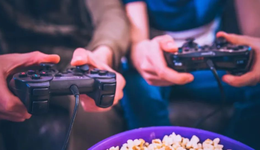 2022年，誰還在開電玩店？