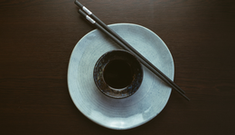 醬油股“打醬油”