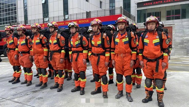 直通部委 | 应急管理部：启动国家地震应急三级响应 9部门：严打网络水军滋事等黑恶组织