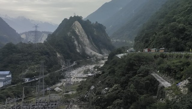 【专访】地震专家徐锡伟：减少地震破坏，应制定“活动断层避让”强制标准
