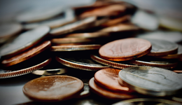 巴菲特连续数日减持比亚迪，是出于哪些方面的考量？