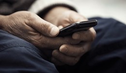 智慧養(yǎng)老模式受追捧，如何避免陷“重技術(shù)輕服務(wù)”誤區(qū)？