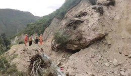 瀘定地震堰塞湖被困村民：村里過半房屋垮塌，仍有數(shù)百人待轉移