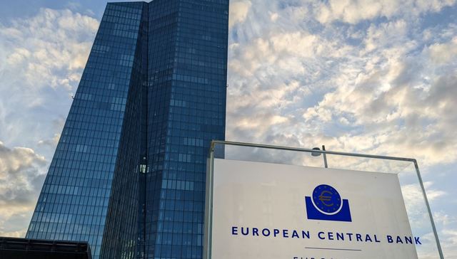 祭出史上最大幅度加息，欧洲央行为何越来越“鹰”？