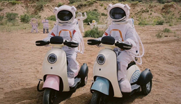 雅迪与爱玛的快乐，“蔚小理”们想象不到