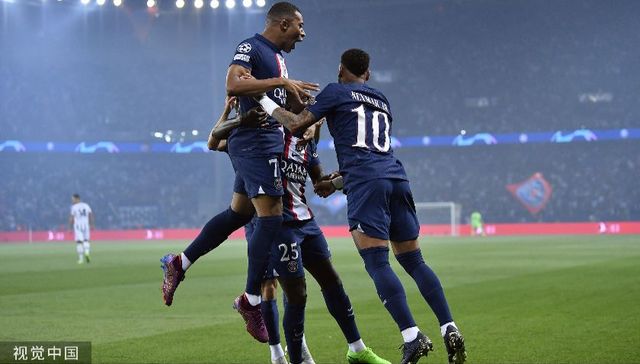 世界杯球靴大战开启，耐克为姆巴佩推出新签名鞋、阿迪达斯押宝梅西