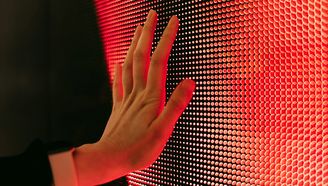 订单异常突增，与大客户关系复杂，“非主流”液晶屏生厂商天山电子业绩存疑