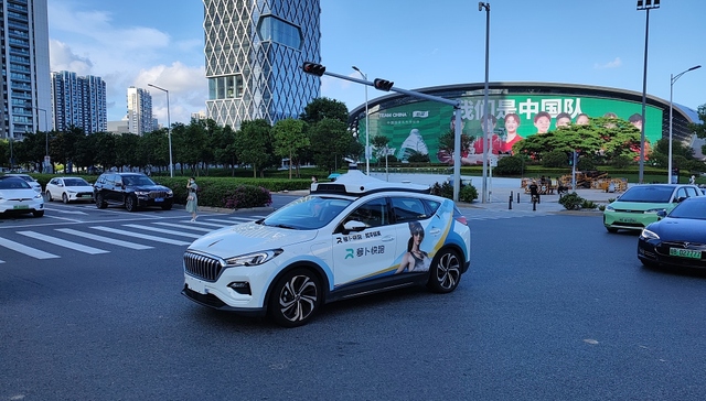 【图集】无人驾驶商业化进程提速：出行、观光、耕种，清扫，自动驾驶就在身边