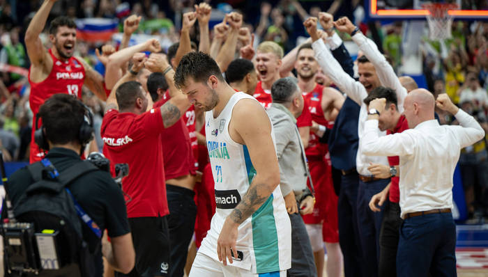 NBA三星东契奇、字母哥、约基奇全部出局，篮球欧洲杯通关不易