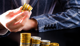 明星接連“塌房”，虛擬偶像代言費(fèi)數(shù)百萬成最大贏家？