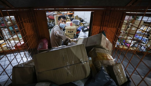 价值上百万元奢侈品被损坏，申通：未保价，可支付清洗费