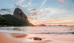 從LV到Valentino，為什么奢侈品牌巨頭齊聚阿那亞？