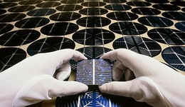 跨界布局钙钛矿叠层光伏电池，宝馨科技涨停 | 前瞻钙钛矿