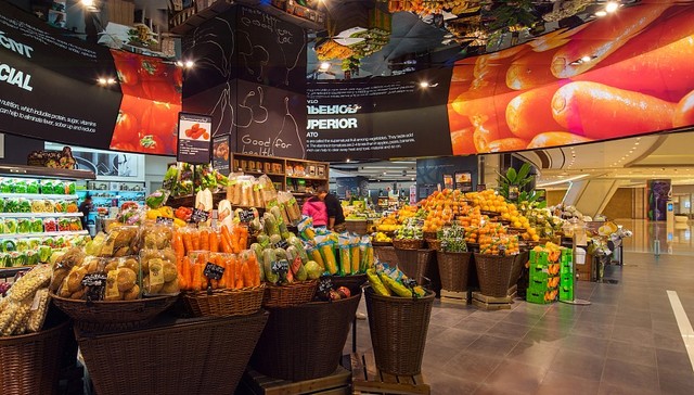 华联综超重组方案获有条件通过后股价连跌，发生了什么？