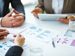 美股收盘：全球竞相加息衰退担忧加剧 标普500指数创下两个月新低