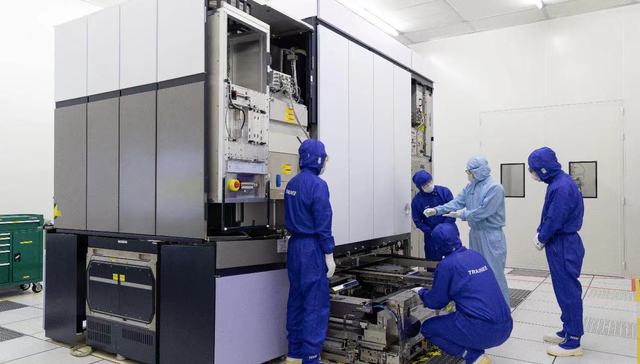 阿斯麦中国五年员工增长两倍，光刻机巨头谈如何在华“抢”人才