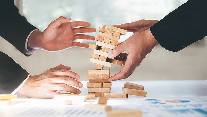 被并购方指控财务造假，胜利精密董事长3年套现超30亿