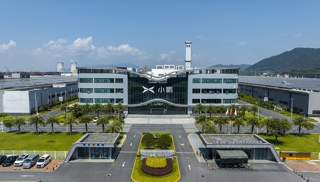 G9上市不到两天更改配置单“二次上市”，何小鹏花2亿紧急增持小鹏汽车