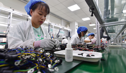 8月工業(yè)企業(yè)利潤同比降幅收窄，汽車、電力行業(yè)利潤翻倍