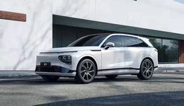 “蔚小理”，离“BBA”有多远？