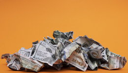 沒錢也要買！賬上資金僅1.1億，隴神戎發(fā)卻要3.26億高溢價(jià)收購控股股東資產(chǎn)