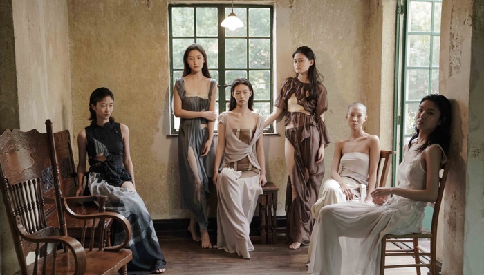 服装是观念的表达，是女性多种个性的延伸｜ 上海时装周