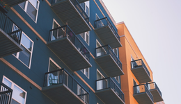 魔方生活沖港股：機(jī)構(gòu)把持，金錢味道彌漫