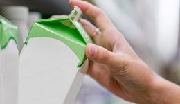 【特寫(xiě)】地方乳企難打破“上市即巔峰”的魔咒