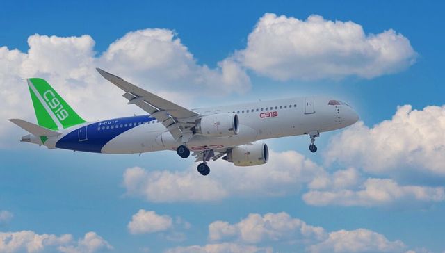C919大型客机获颁型号合格证，将于2022年底交付首架飞机