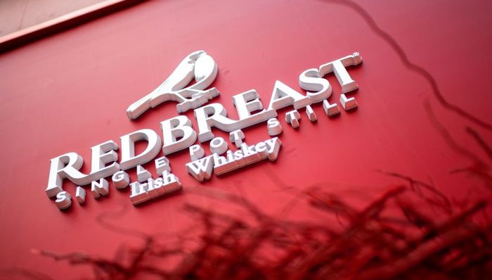保乐力加在中国大陆首次引入Redbreast罗缤之舞，六款威士忌产品同步上线 | 发现新酿