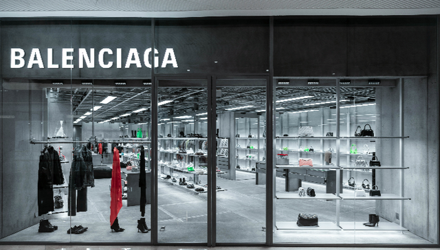 BALENCIAGA广州太古汇店开幕，Tory Burch主题快闪店于上海启幕 | 是日美好事物