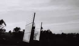 光伏股價(jià)為何跌跌不休？