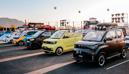 敞篷宏光救不了“国民神车”