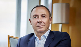 弗朗茨：與氣候變化賽跑，中國(guó)企業(yè)和它的首支零碳車隊(duì)一馬當(dāng)先 | 老外講故事·海外員工看中國(guó)?