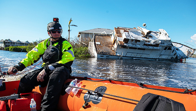 【图集】美国因飓风“伊恩”死亡人数超百人，总统拜登前往灾区
