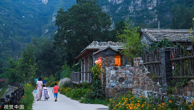 这个十一假期机票价格创新低，但本地周边游花费涨了30%