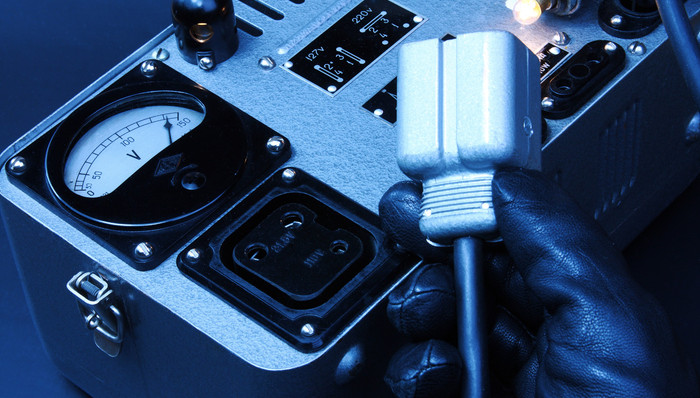 消费者报告丨网购户外电源却爆炸致伤，质量安全如何保障？