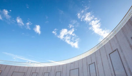 飞书陷入围城：冲不进招聘，飞不出字节