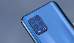 中端手机到底有多卷？3000块有无线充，小米旗舰直瞪眼