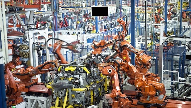 在面对高企的成本和态度强硬的制造商时，越来越多的汽车供应商选择了破产威胁