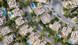 “房企小弟”的翻身仗： 增值服务难撑“第二曲线”？