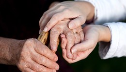 我國(guó)將建特殊困難老年人探訪關(guān)愛(ài)機(jī)制，含獨(dú)居、空巢等群體