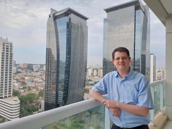 海外员工看中国,老外讲故事,cha,国际钢铁,老外讲故事·海外员工看中国,钢材,百年大党·老外讲故事